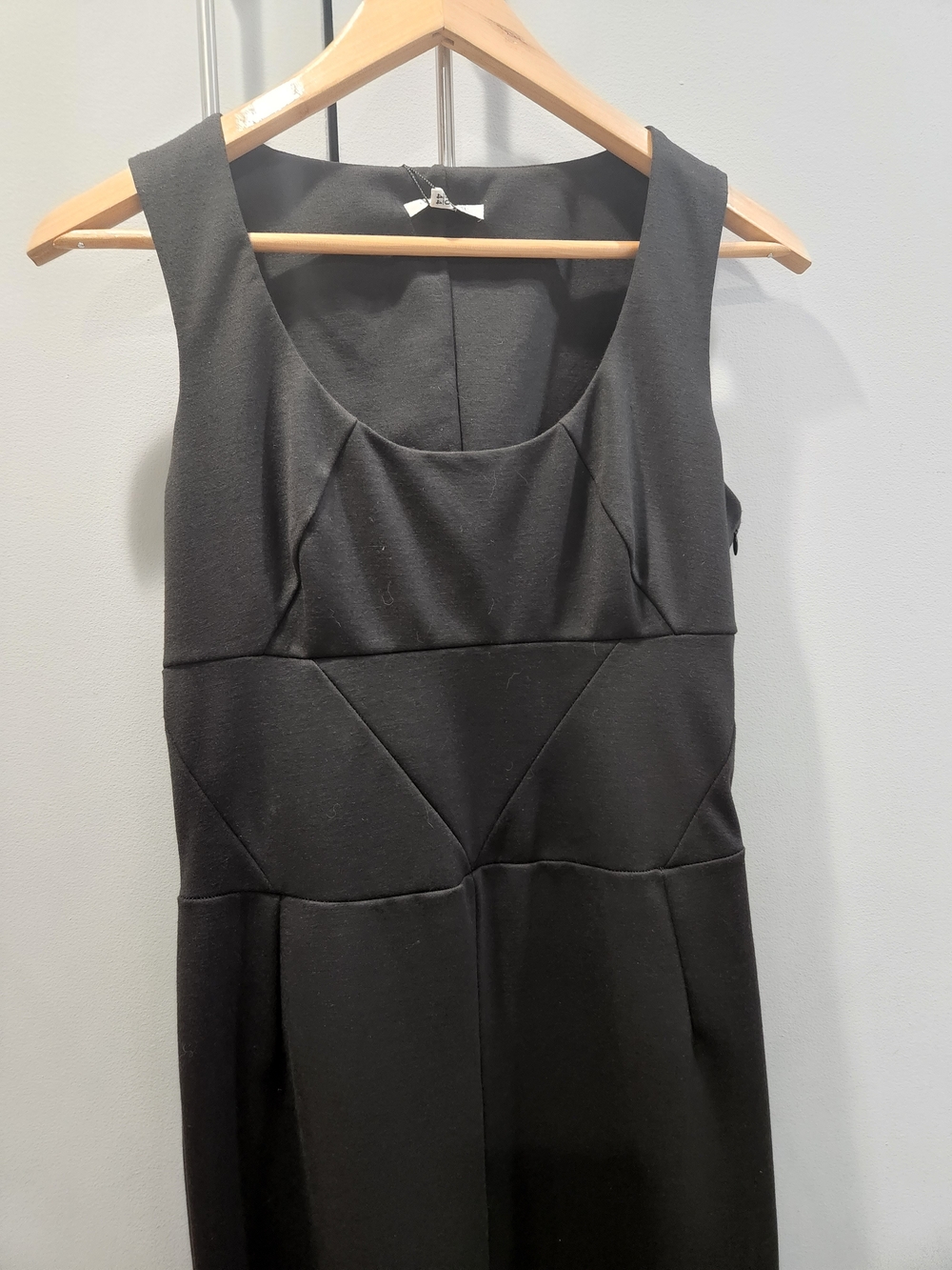 Women's Black Sleeveless Midi Dress